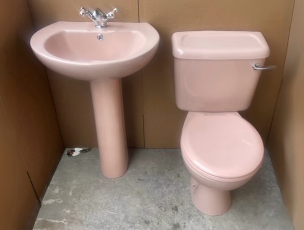 Shell_Pink_Bathroom_suite